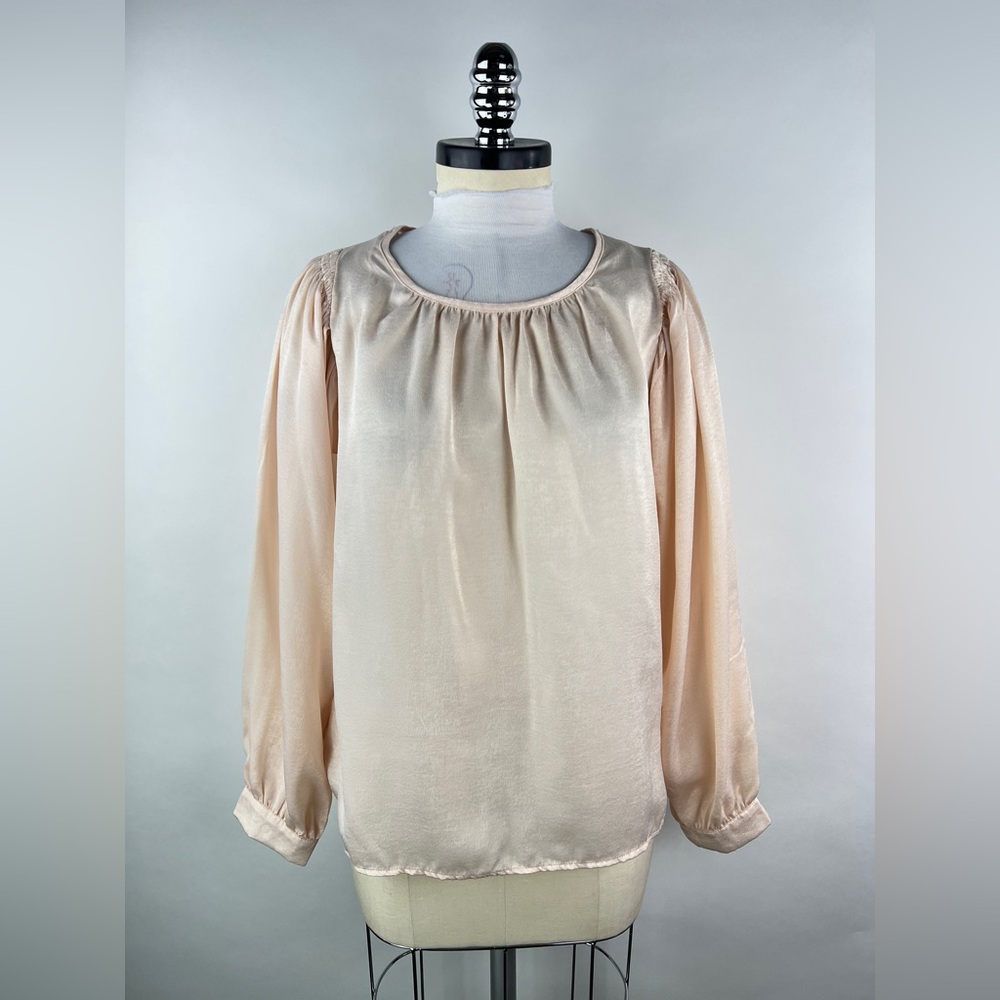 💚 3409. Cream Sheen Long Sleeve Blouse